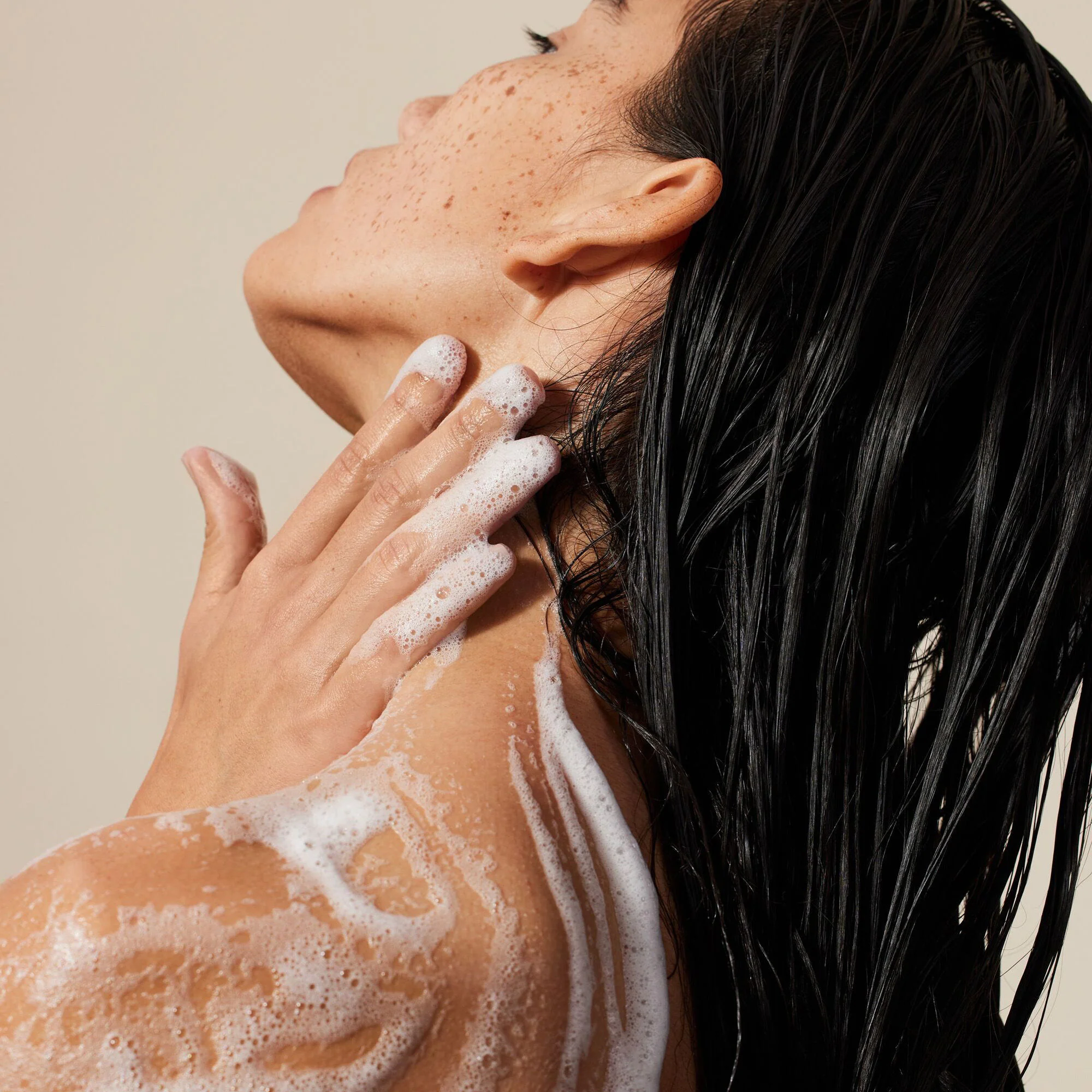 Mega-C Body Wash - Image 3