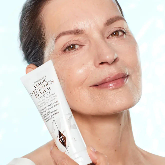 Charlotte's Magic Hydration Revival Cleanser - Image 4