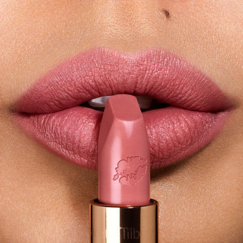 Hot Lips - Image 15
