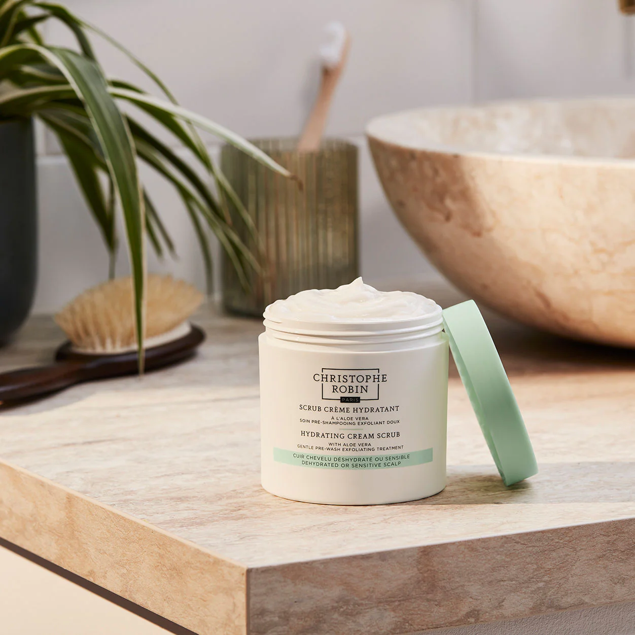 Hydrating Cream Scrub wtih Aloe Vera - Image 13