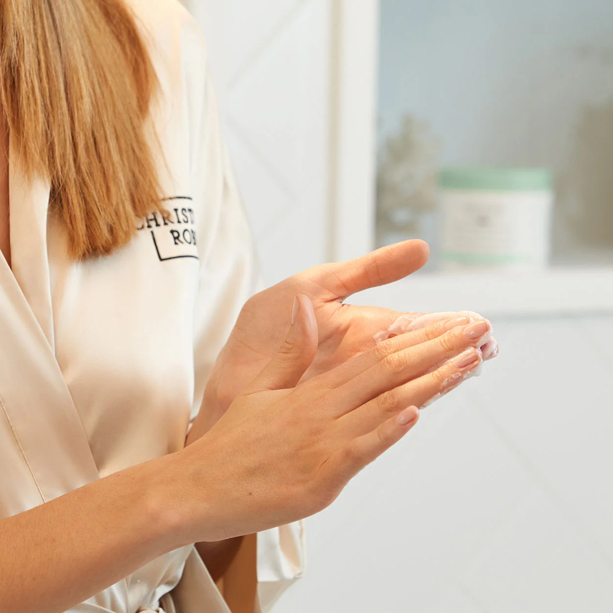 Hydrating Cream Scrub wtih Aloe Vera - Image 5