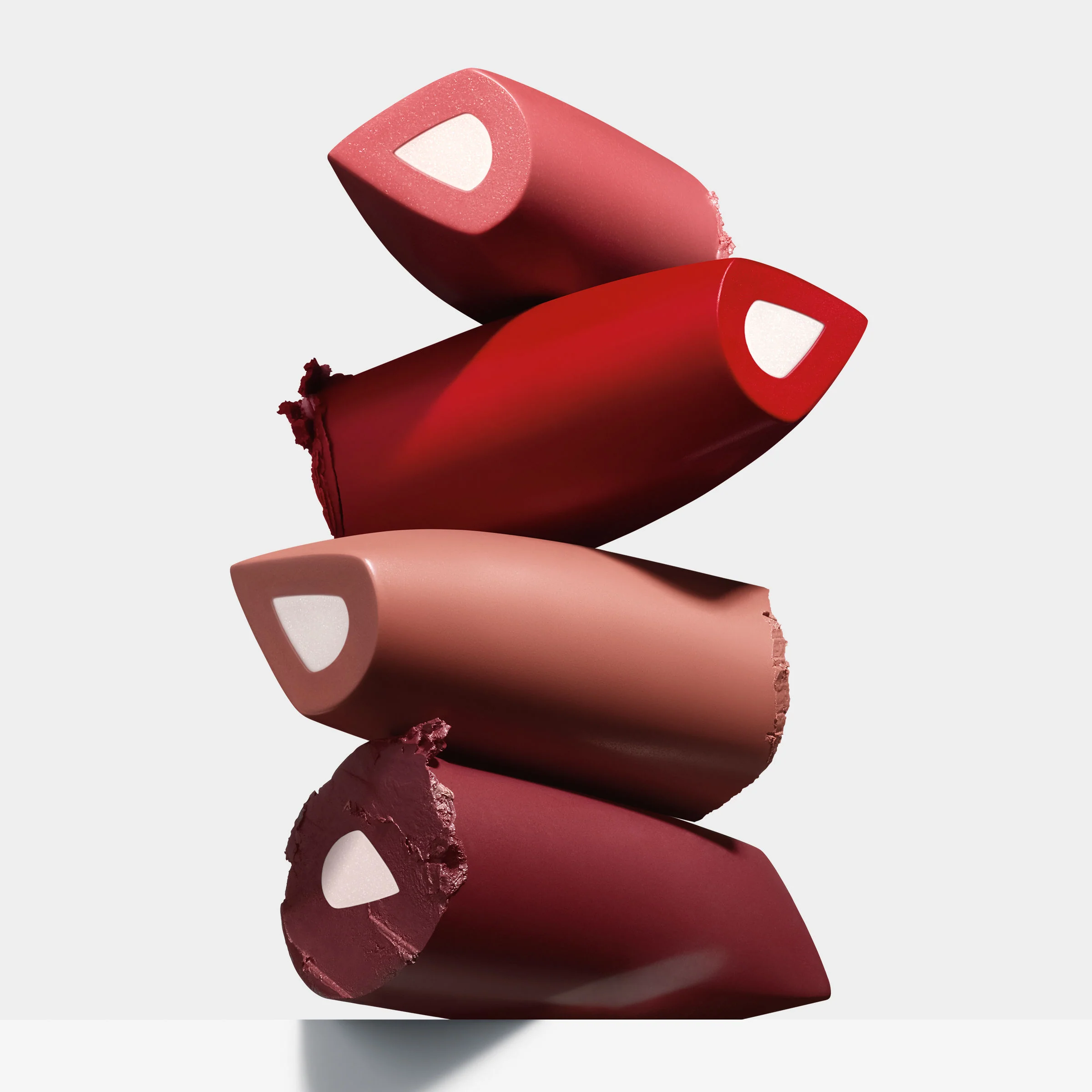 Dramatically Different Lipstick Shaping Lip Colour - Image 3