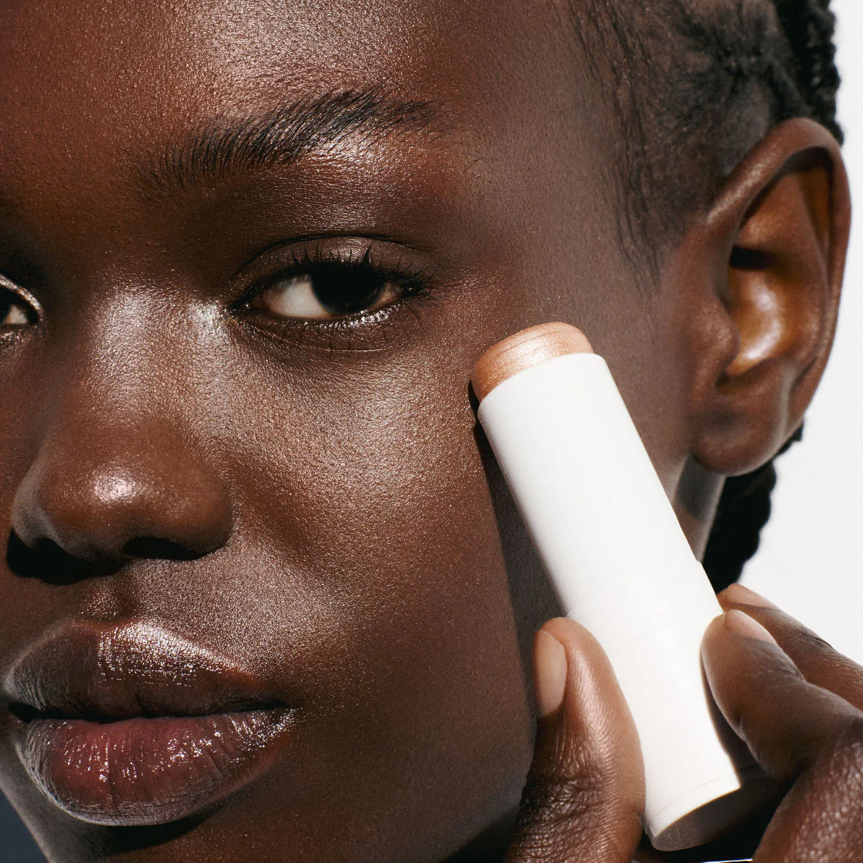 Glow Skin Highlighter Stick - Image 5