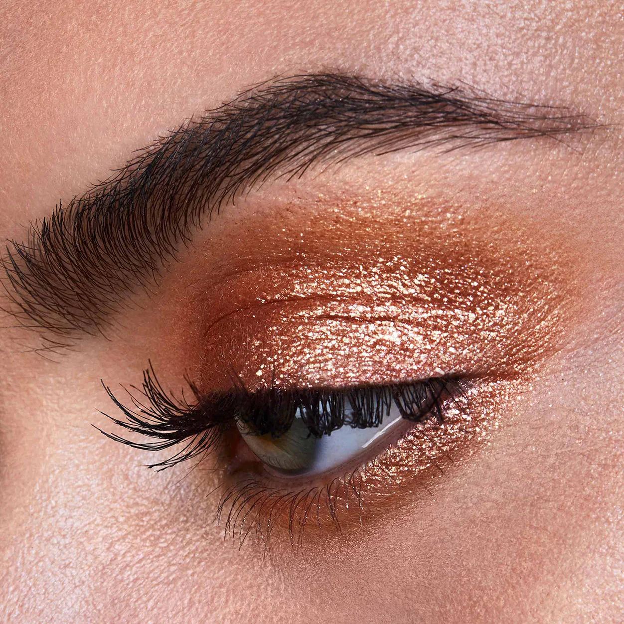 Scattered Light Glitter Eyeshadow - Image 15