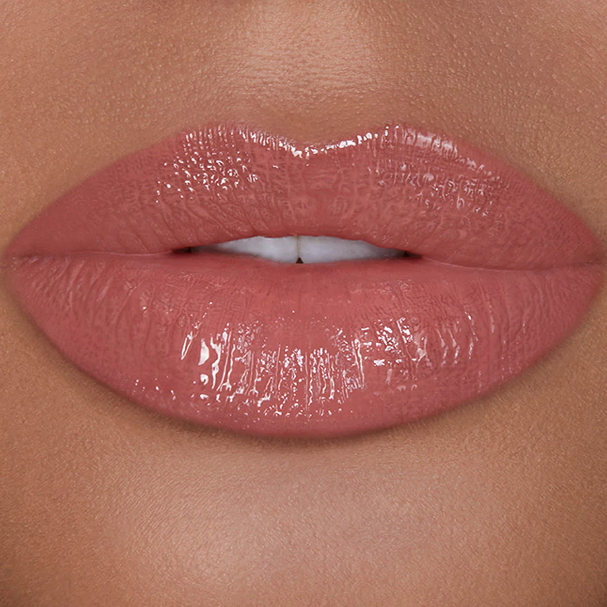 Unreal High Shine Volumizing Lip Gloss - Image 2