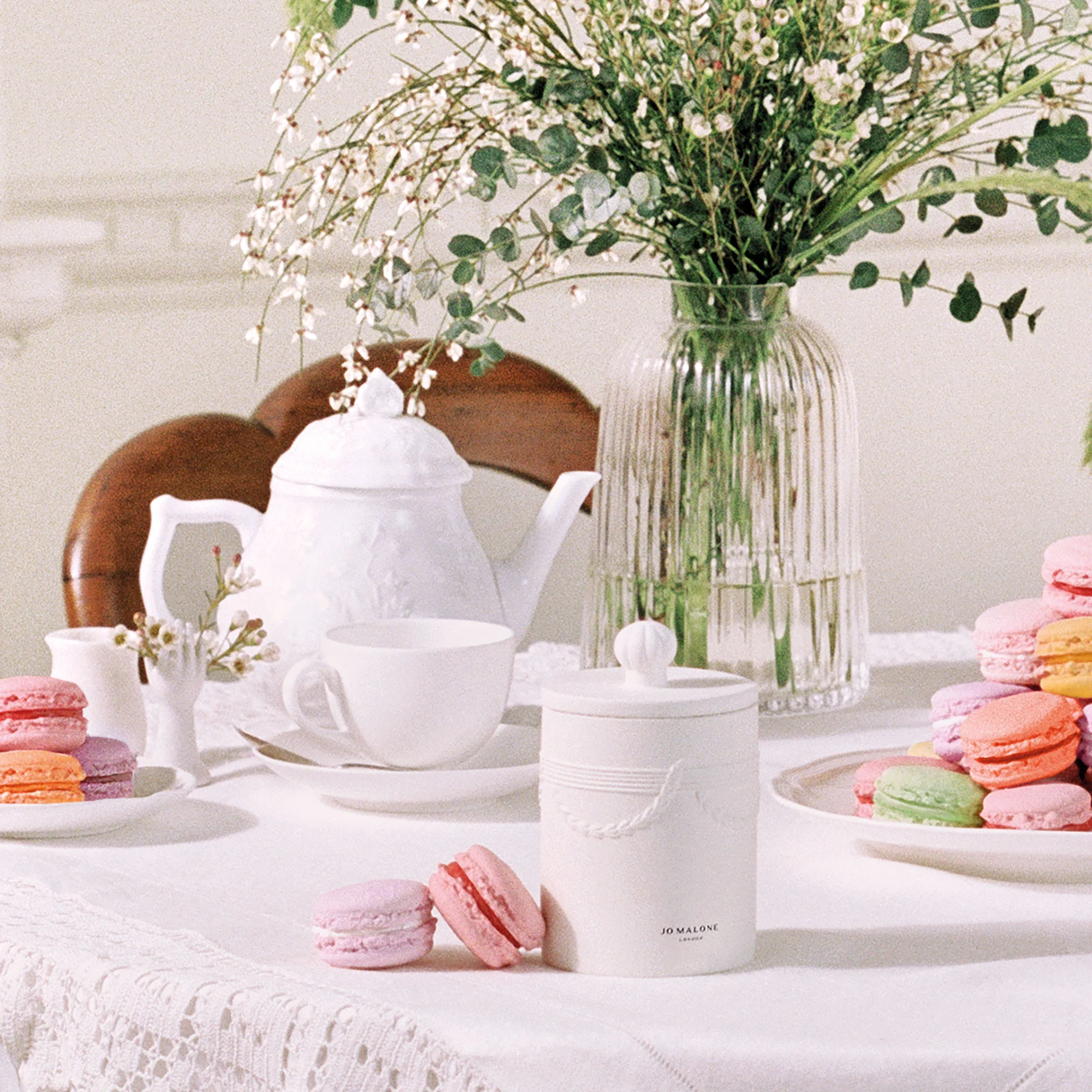 Pastel Macaroons Townhouse Candle - Image 4