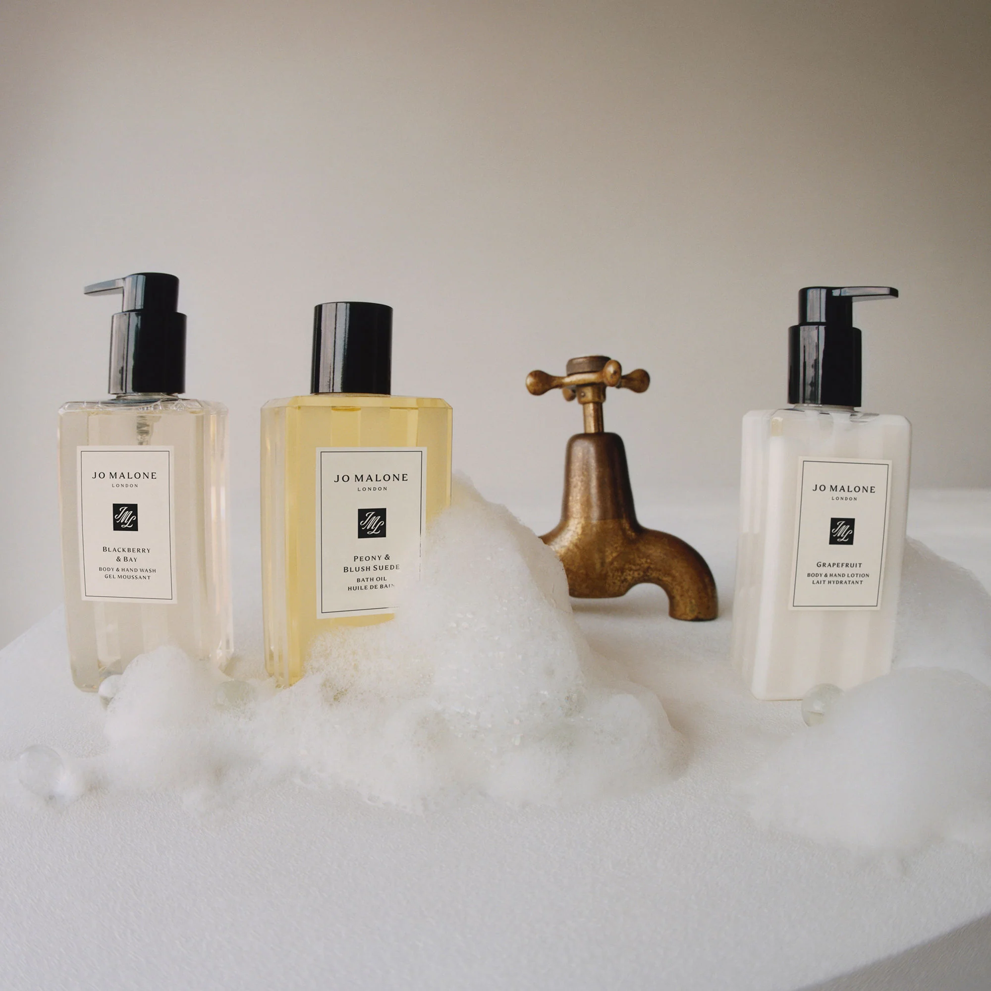 Nectarine Blossom & Honey Body & Hand Lotion - Image 3