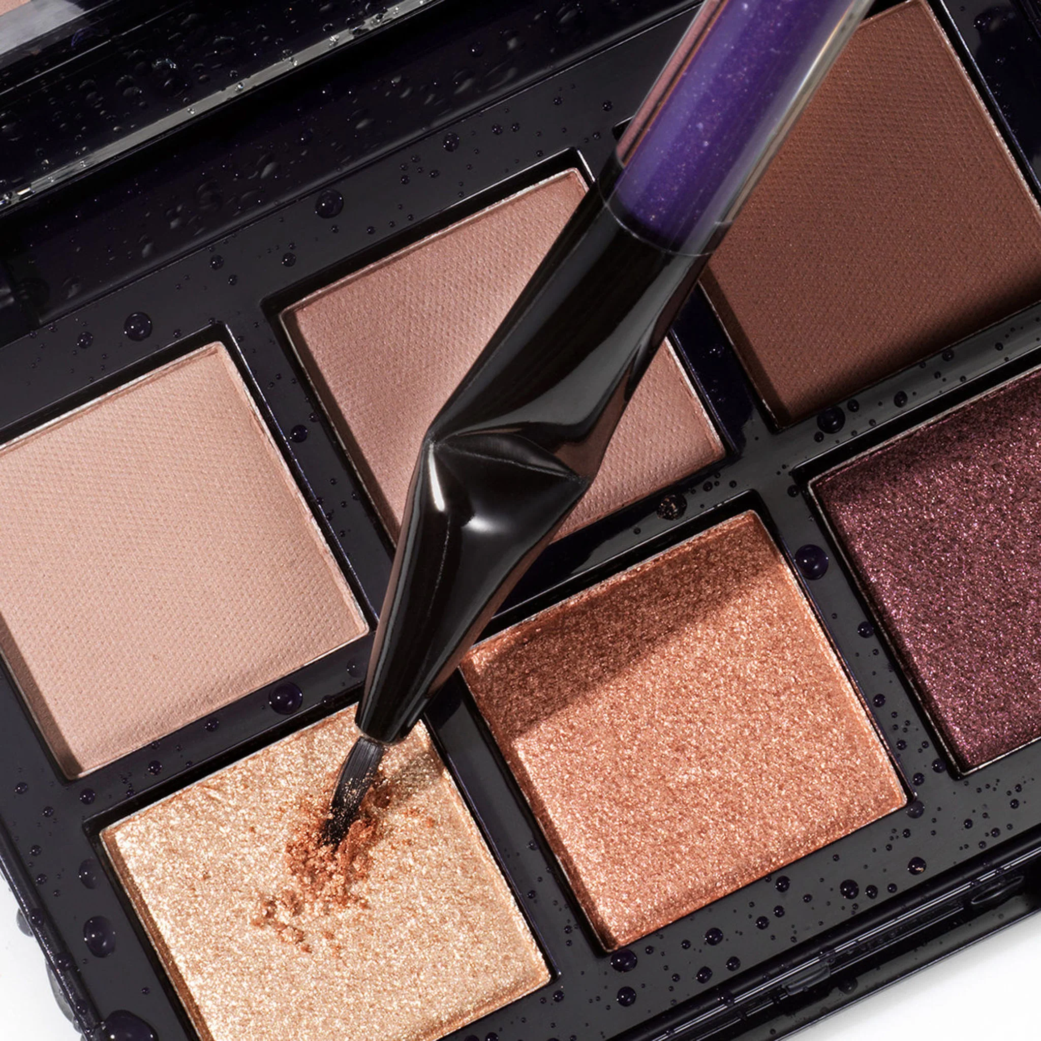 Angled Eyeliner Brush - Image 5