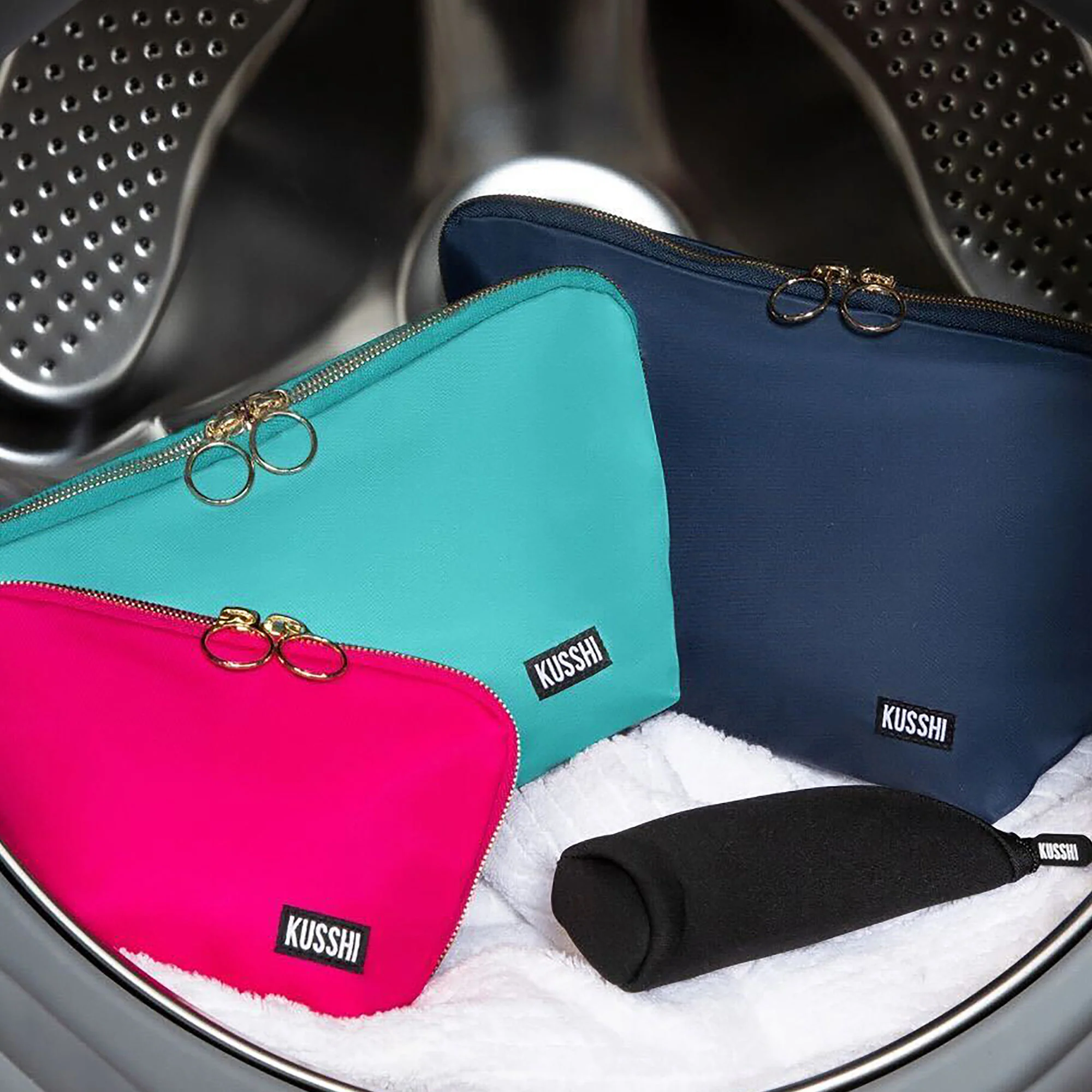 Vacationer Makeup Bag - Image 8