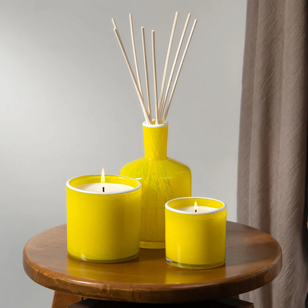 White Grapefruit Candle - Image 5