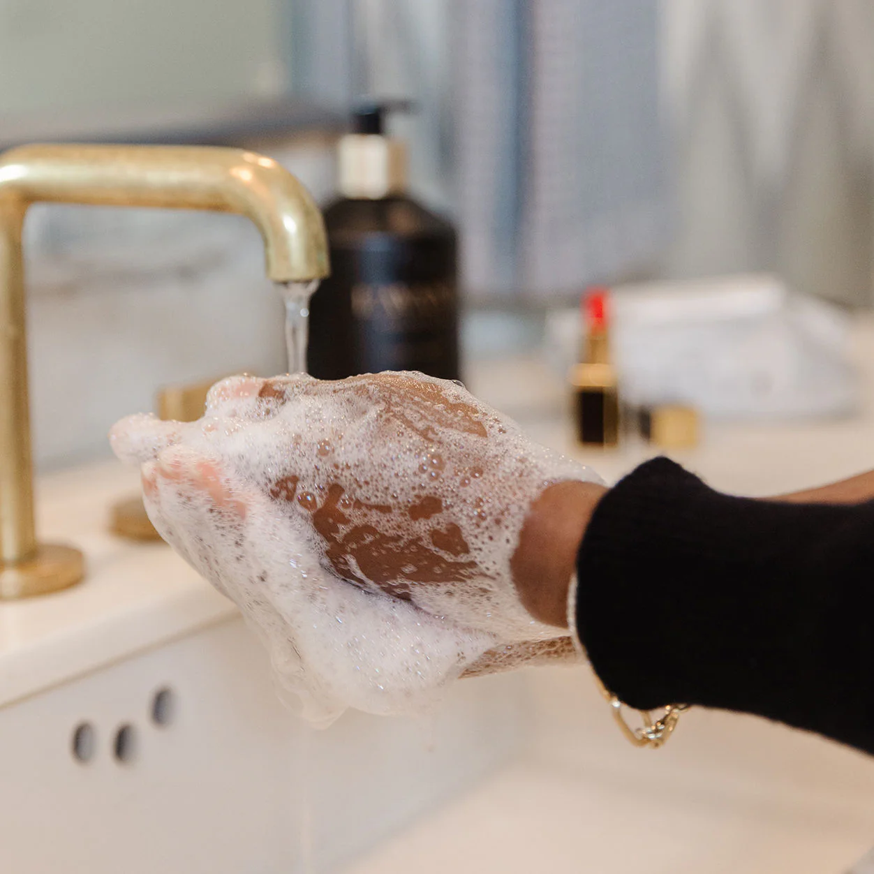 Fresh Linen Hand Soap - Image 5