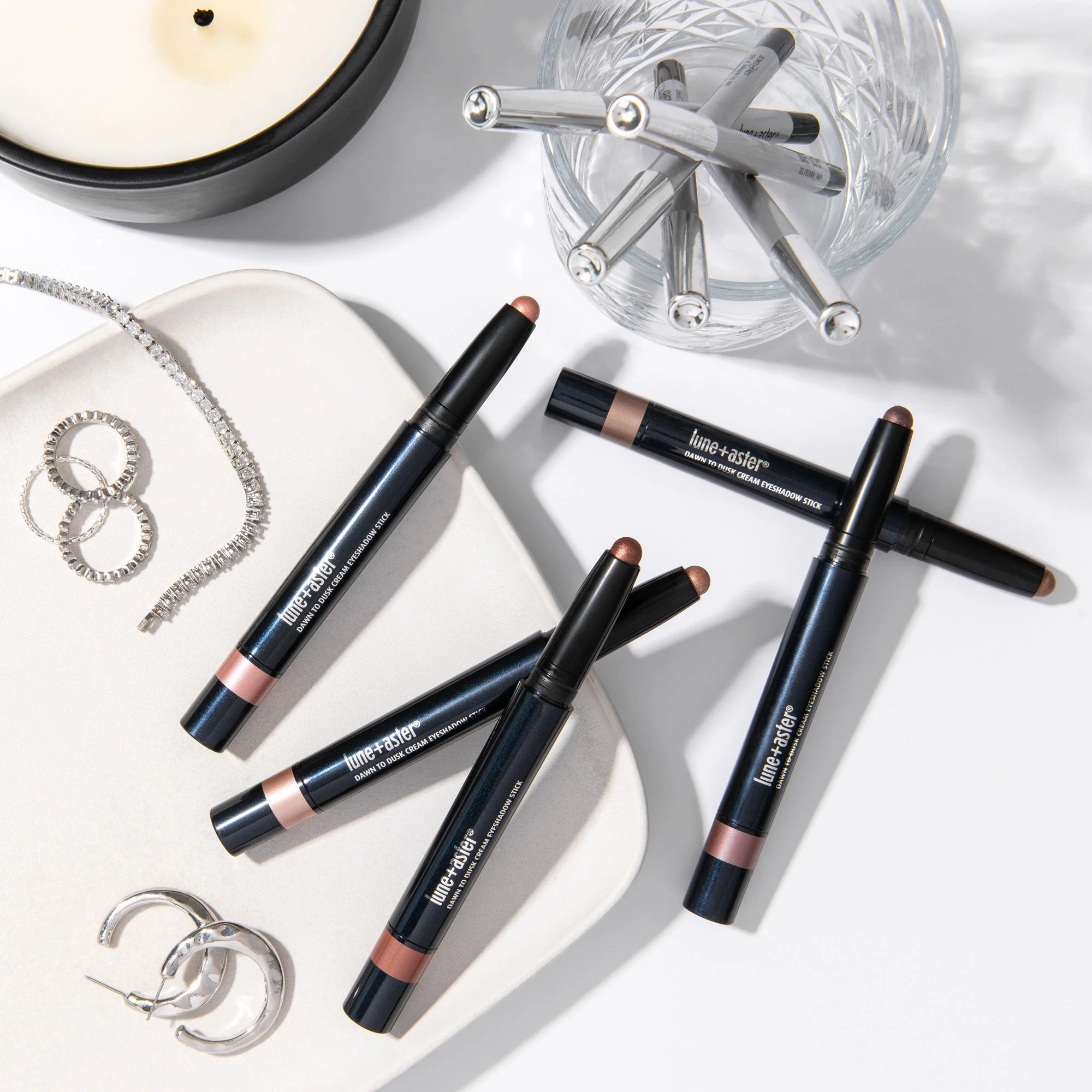 Dawn to Dusk Cream Eyeshadow Stick - Image 17
