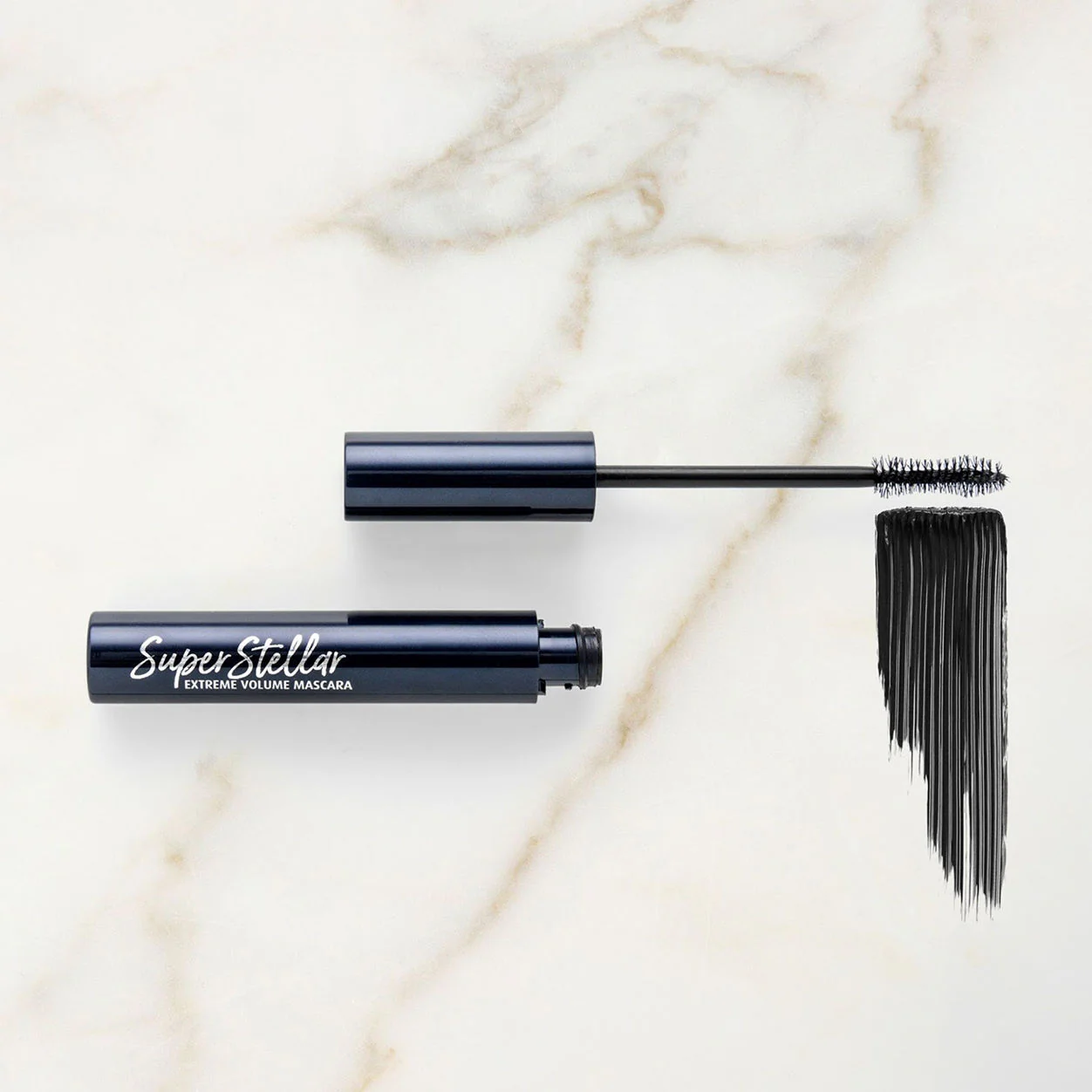 SuperStellar Extreme Volume Mascara - Image 2