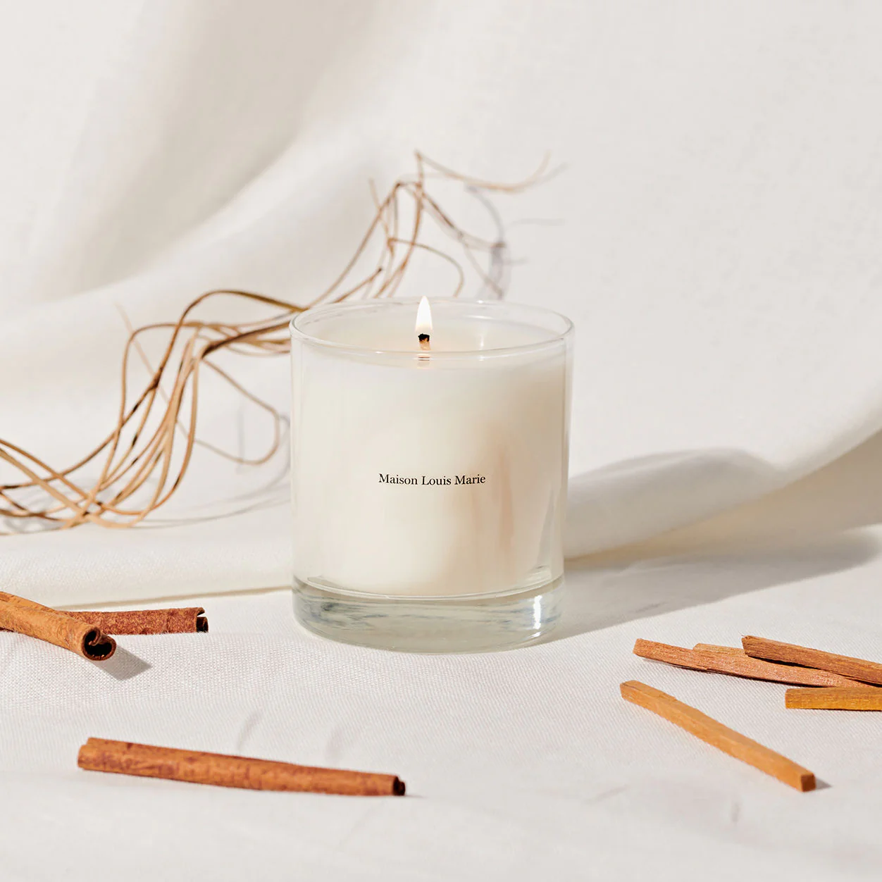 No.04 Bois de Balincourt Candle - Image 2