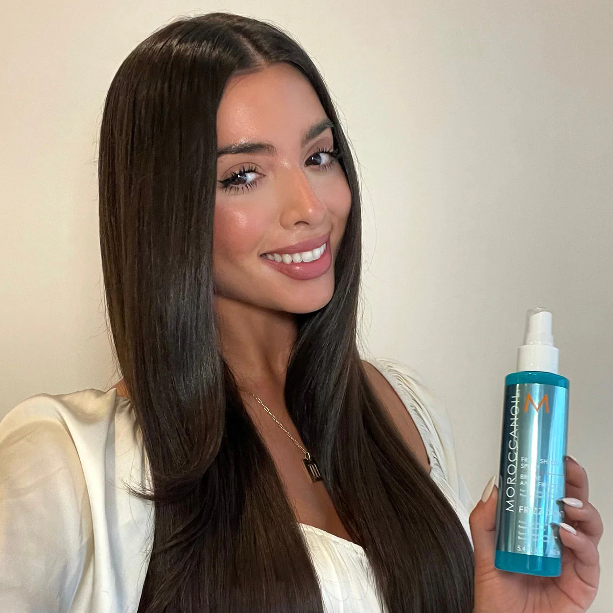 Frizz Shield Spray - Image 11