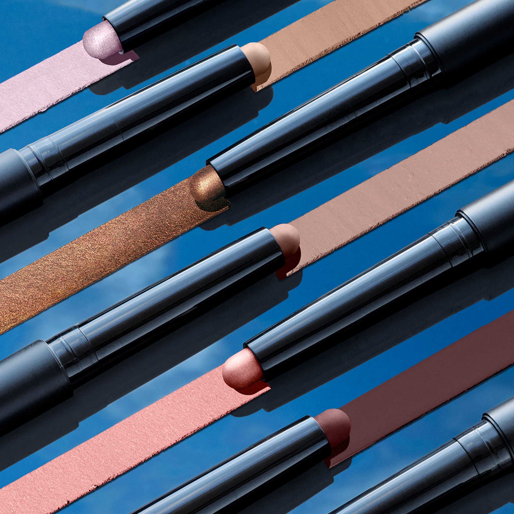Total Seduction Eyeshadow Stick - Image 44