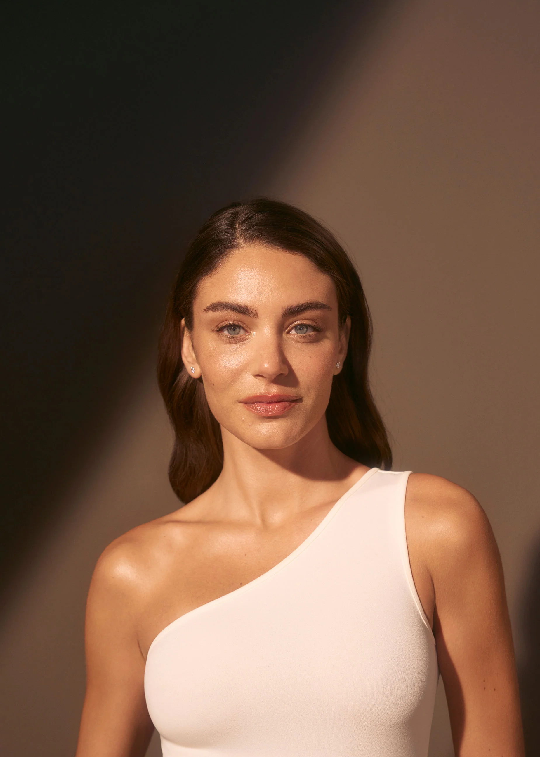 Diamond Cocoon Sheer Cream - Image 10