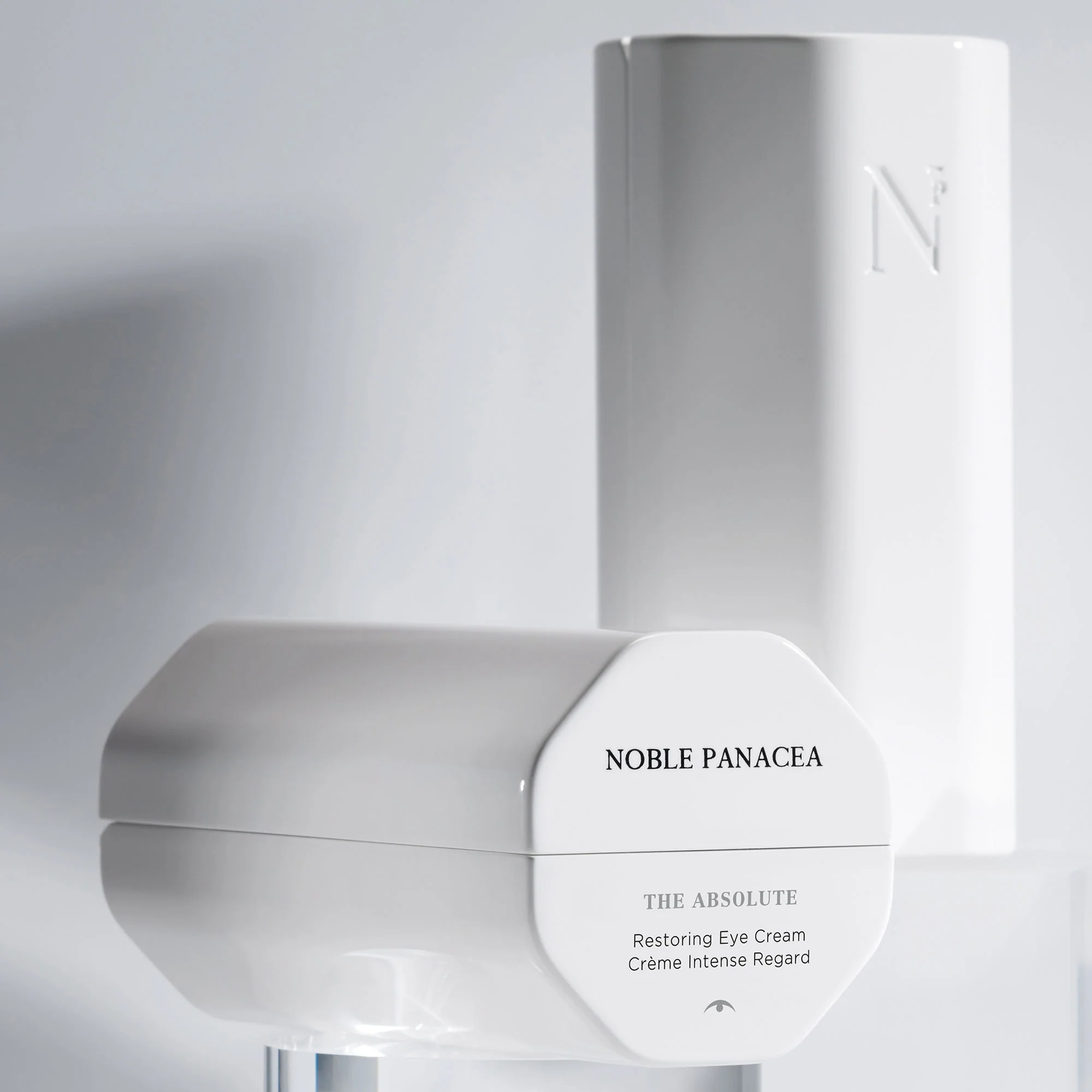 The Absolute Restoring Eye Cream - Image 5