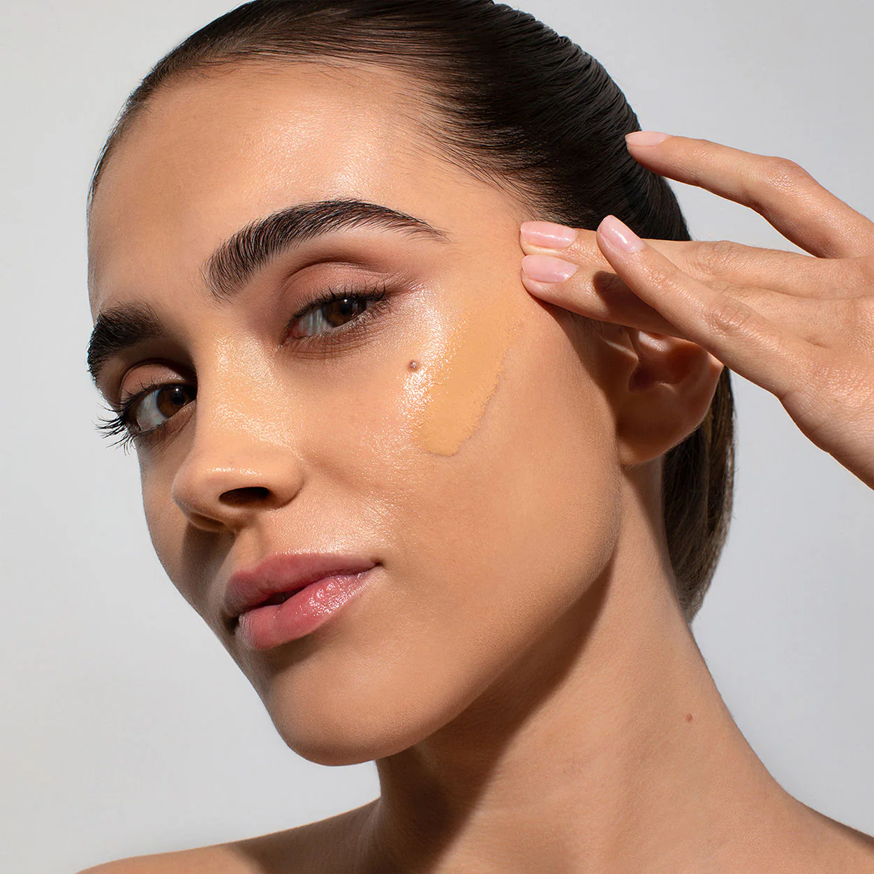 Flex-Perfecting Mineral Drops Tinted Sunscreen SPF 50 - Image 8