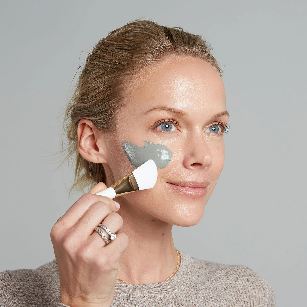 Glacial Clay Detox Mask - Image 6