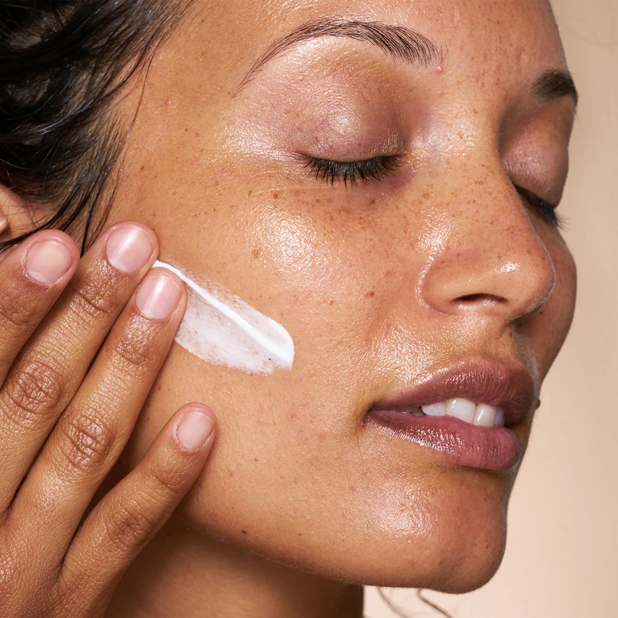 Atmosphere Protection® Cream - Image 4