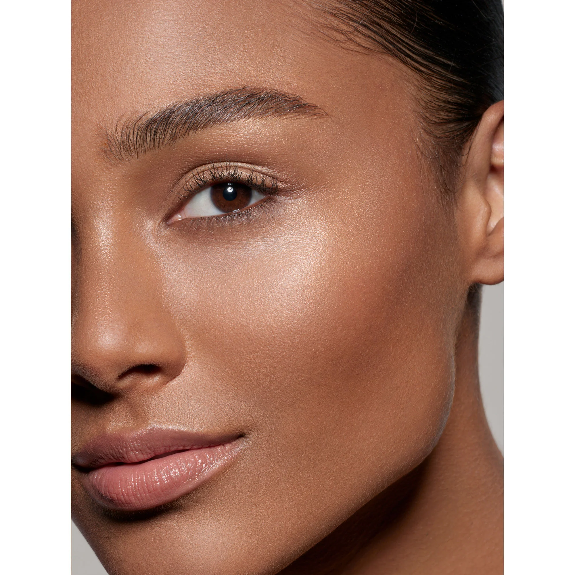 Sublime Perfection Full Coverage Concealer - Image 33