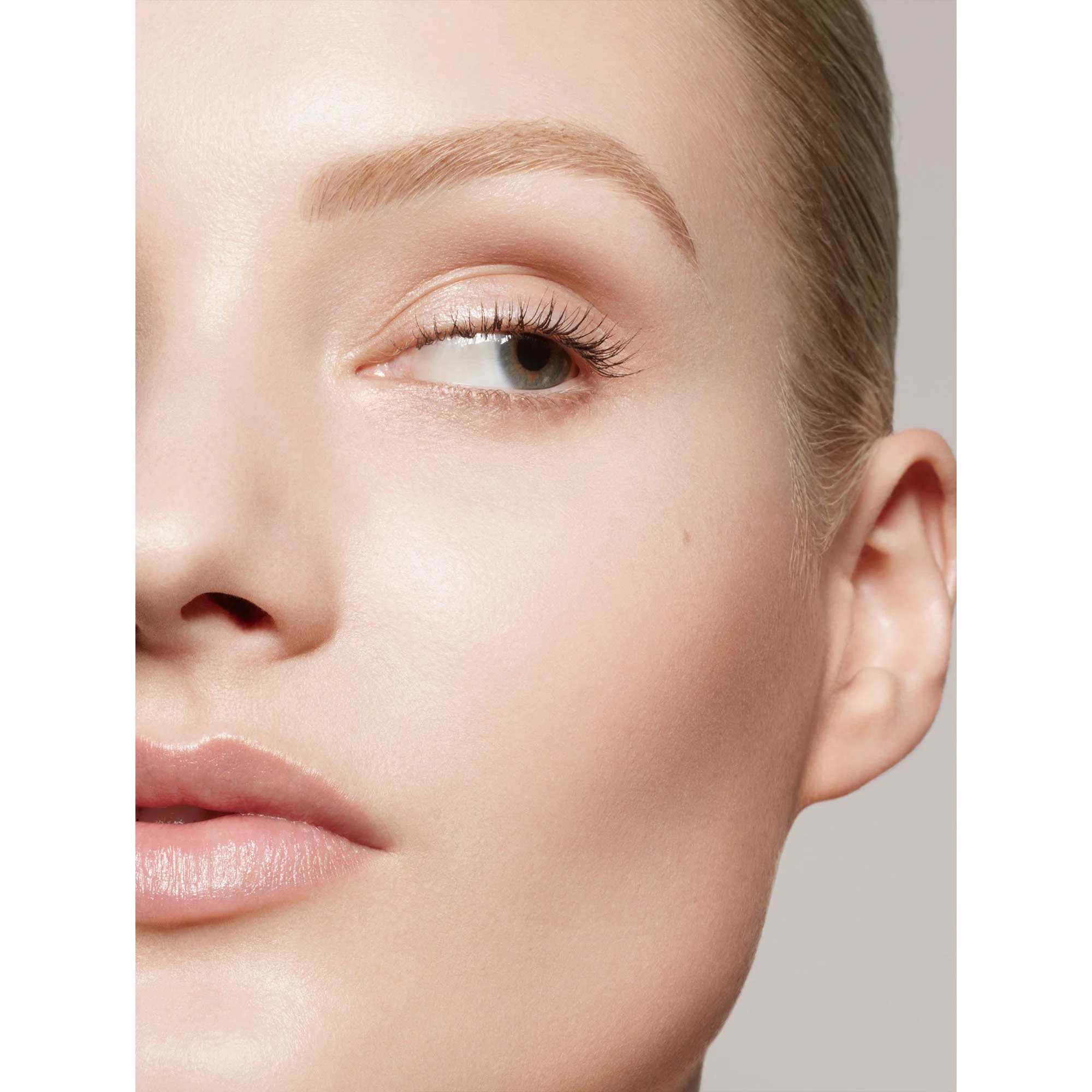 Sublime Perfection Full Coverage Concealer - Image 37