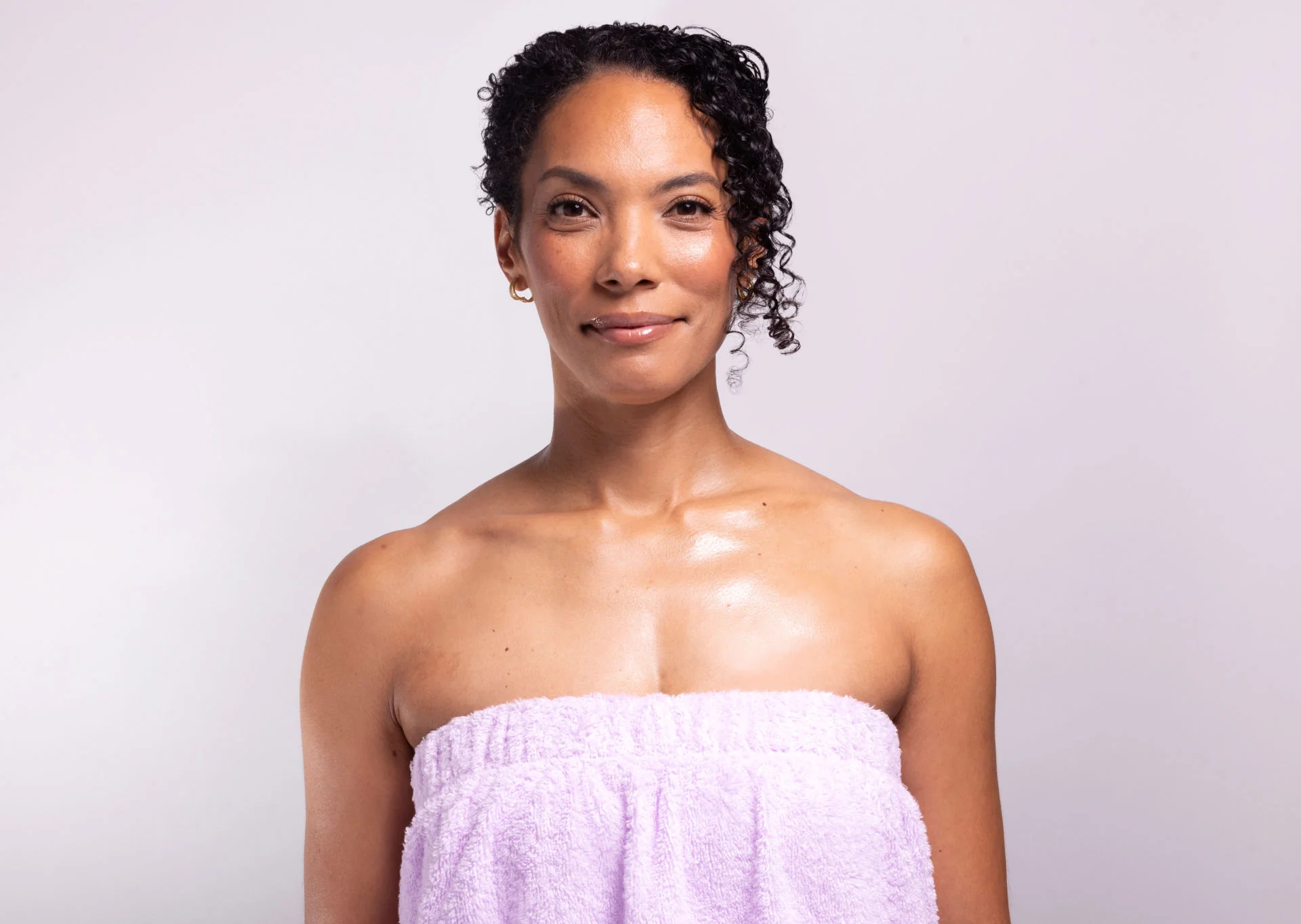Firm Believer Neck and Décolleté Treatment for Intense Smoothing - Image 3