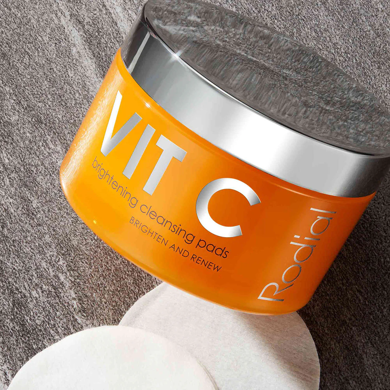 Vit C Brightening Pads - Image 4