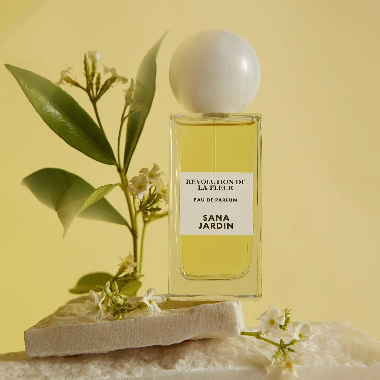 Revolution De La Fleur Eau de Parfum - Image 3