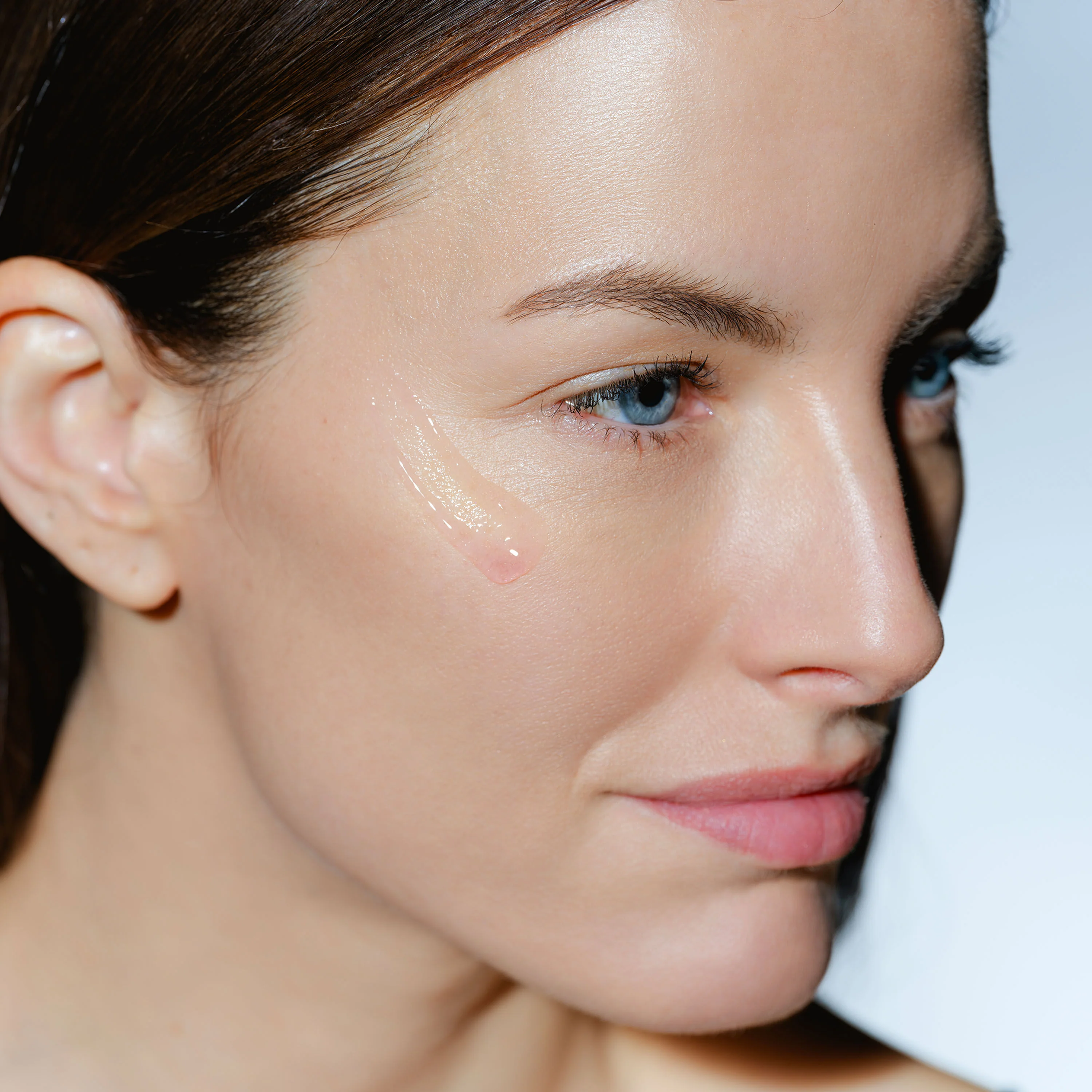 Black Rose Concentrate Radiant Youth Serum - Image 6