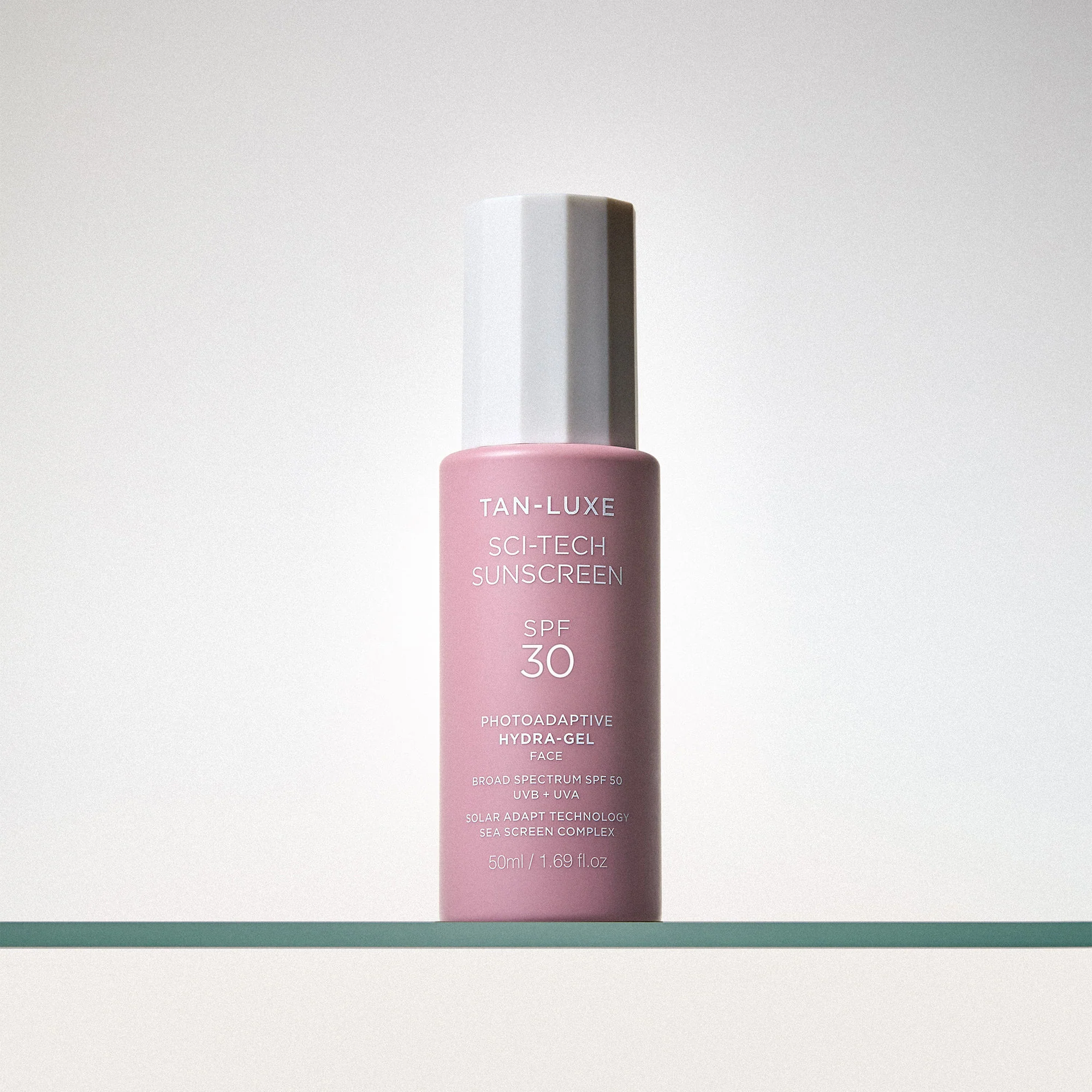 Sci-Tech Photoadaptive Hydra-Gel Face SPF 30 - Image 7