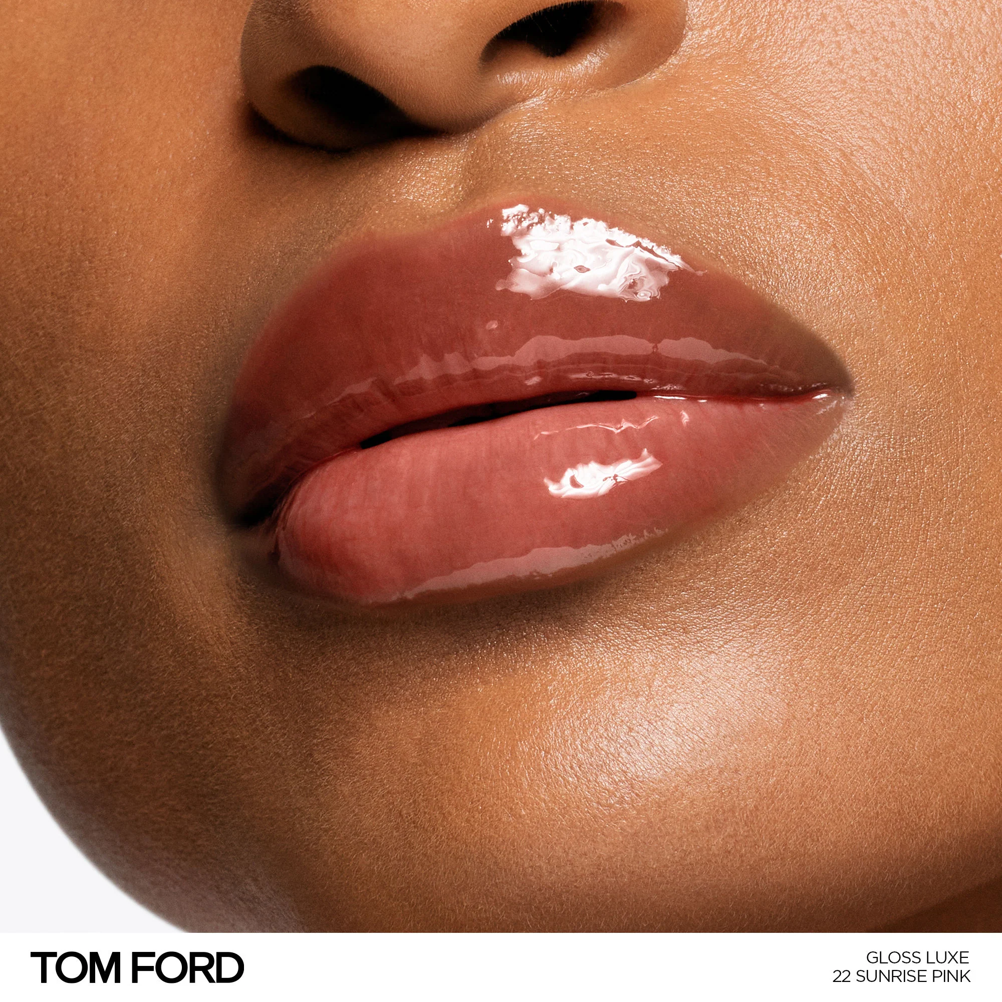 Gloss Luxe Lip with Hydrating Jojoba Oil - Image 45
