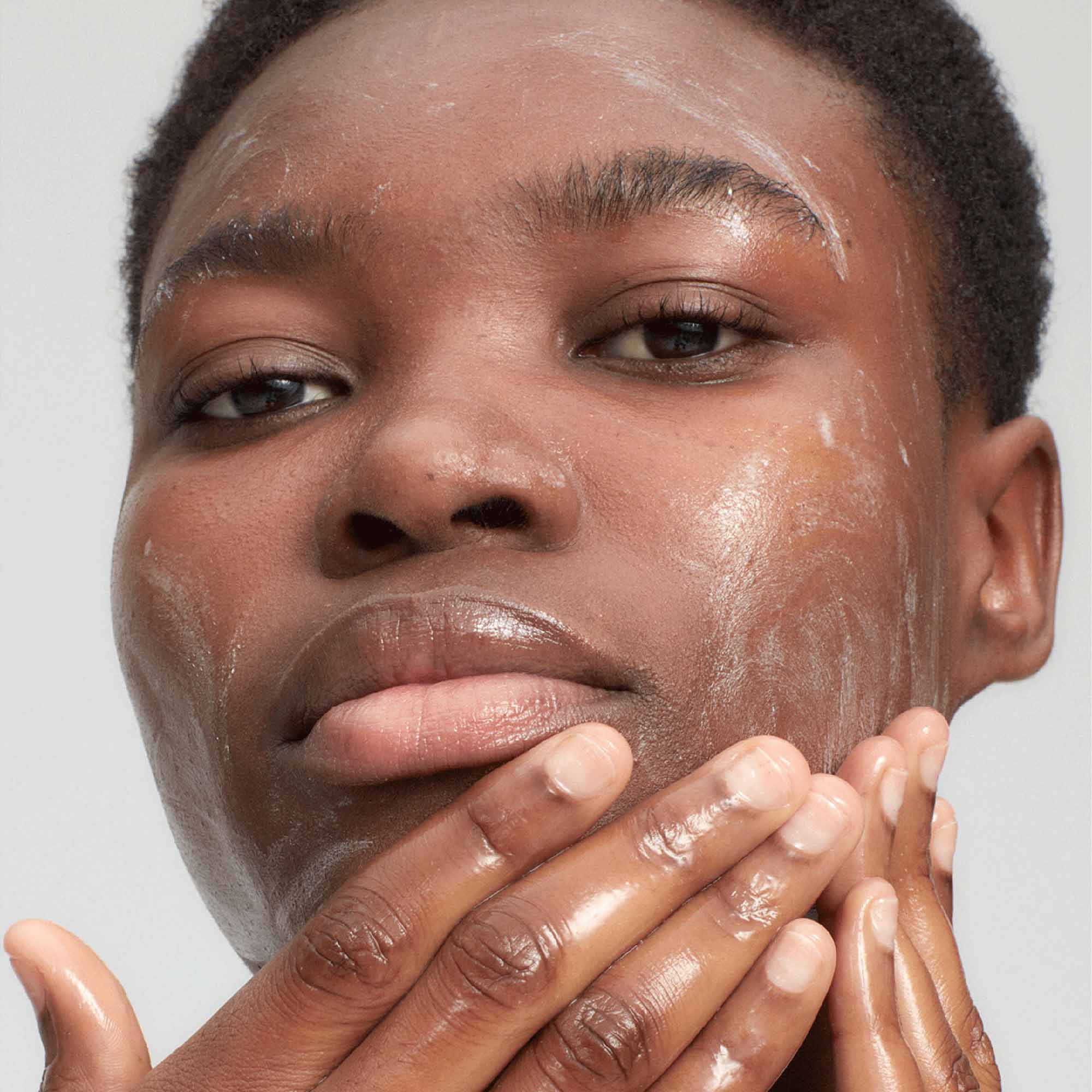 Daily Lactic Acid Gel Cleanser - Image 3