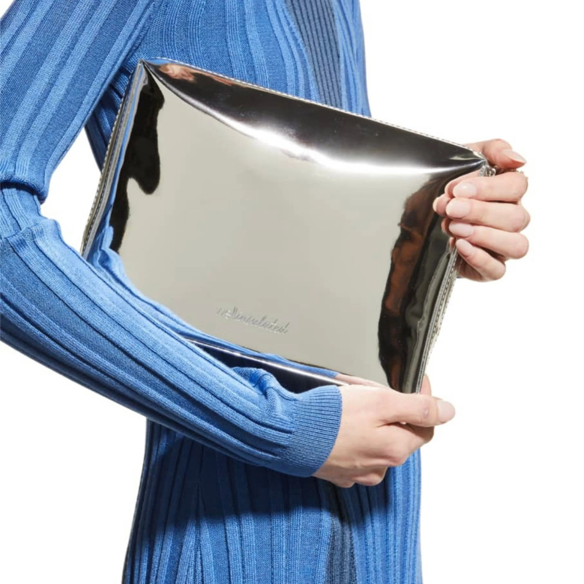 Performance Beauty Bag Large - Image 6